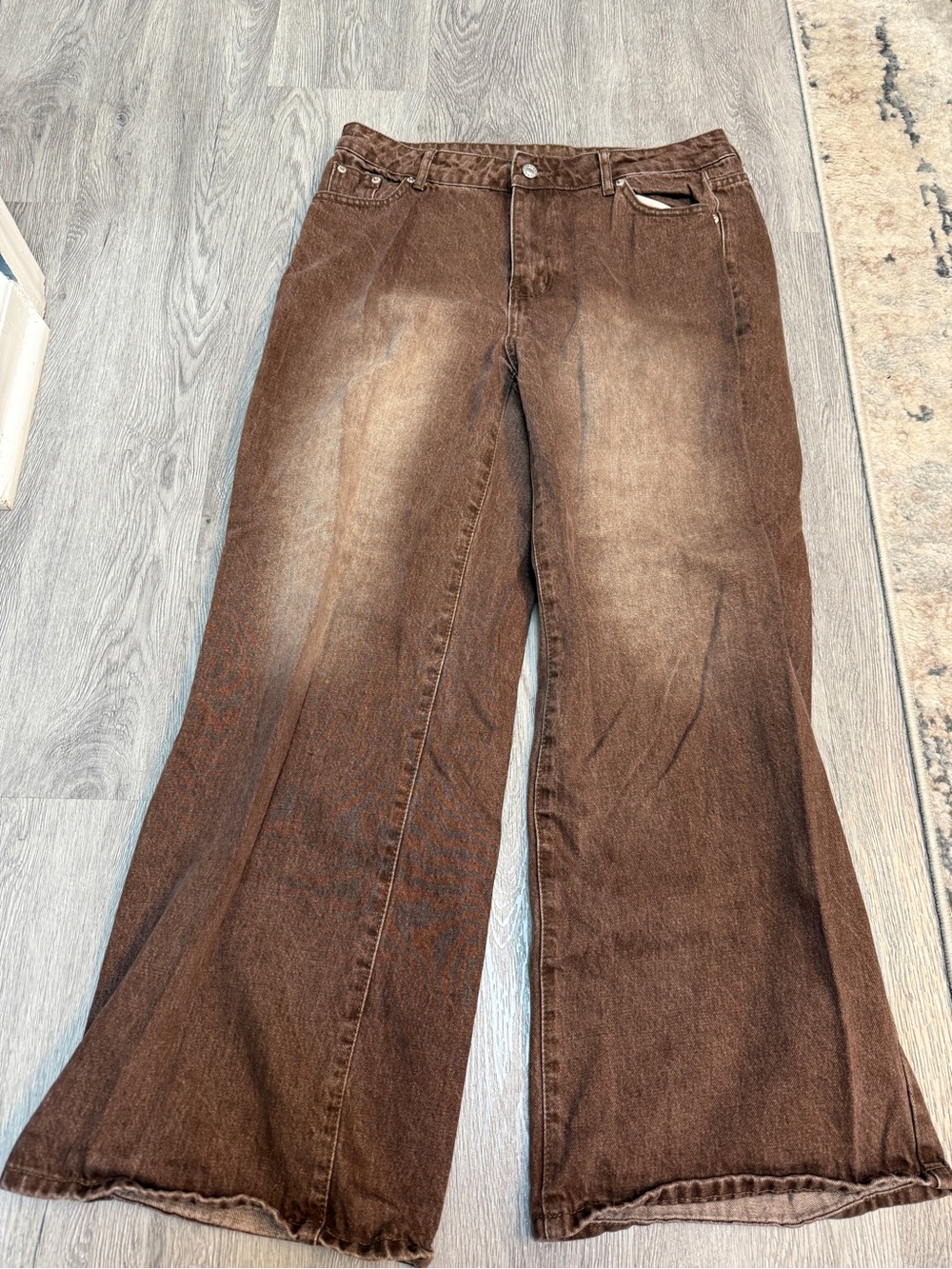 J For Justify Brown Wide-Leg Jeans Featuring A Vintage-inspired Acid Wash